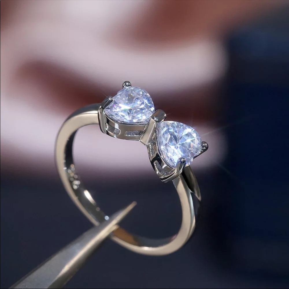 Heart Cut 925 Silver Knot Bow Style Sapphire Ring - Picture 2 of 6